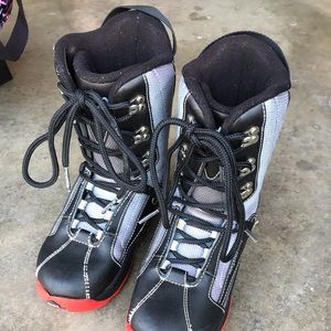 5150 snowboard boots